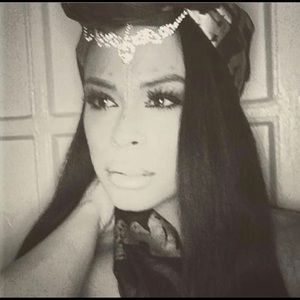 Meet your Posher, Sky